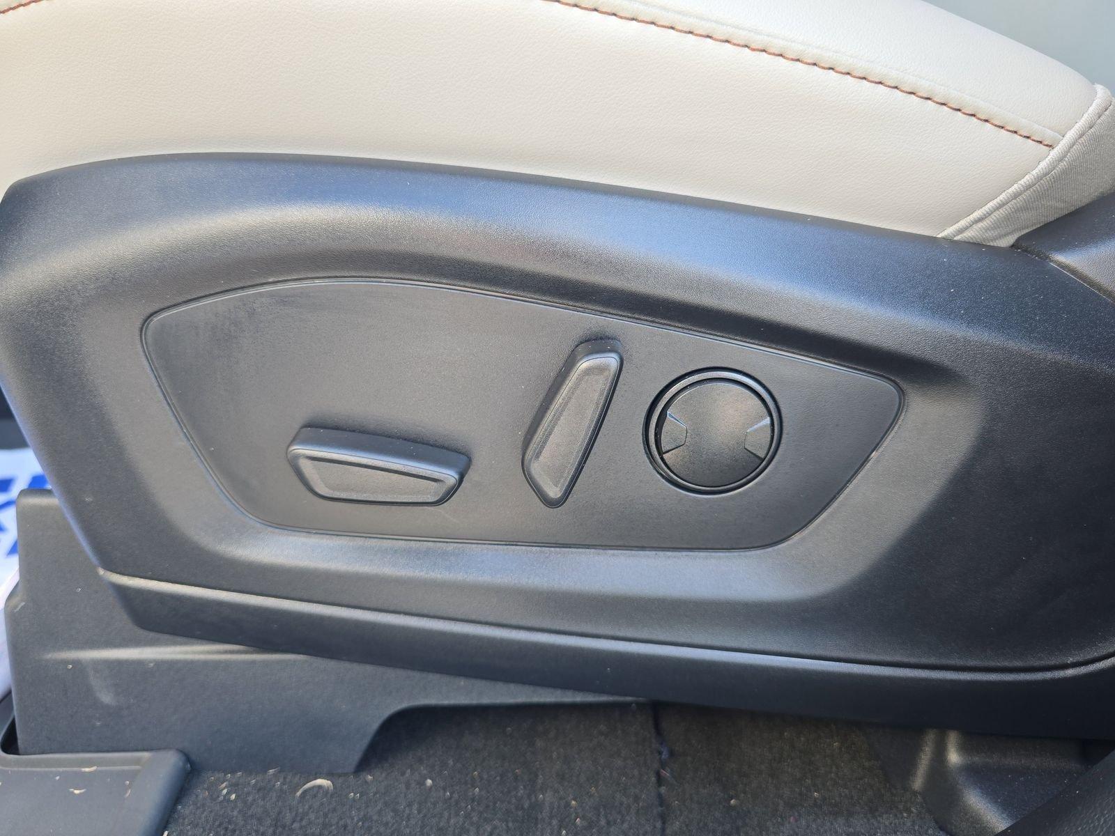 Ford Explorer Active Rwd 4D Sport Utility - Thumbnail 17