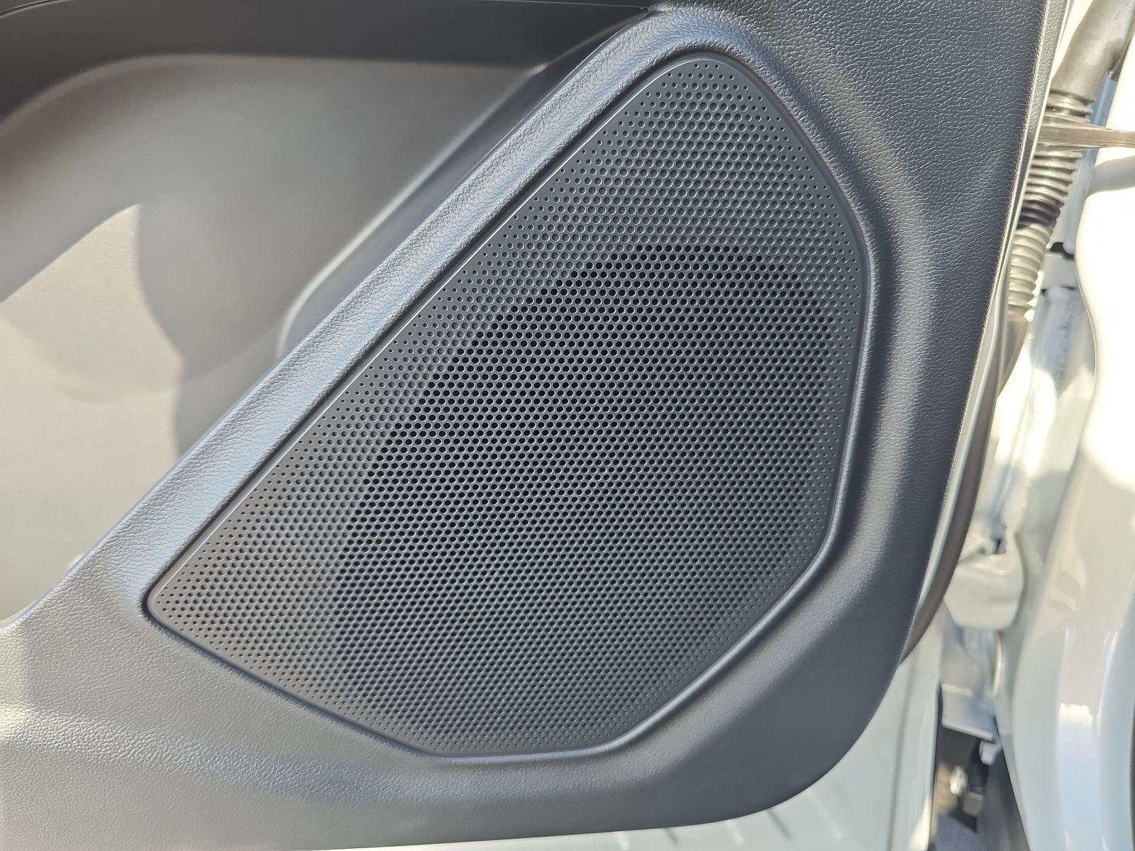 Ford Explorer Active Rwd 4D Sport Utility - Thumbnail 16