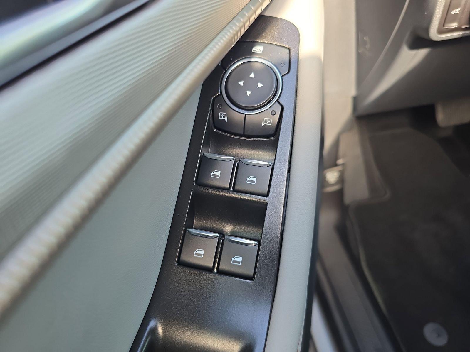 Ford Explorer Active Rwd 4D Sport Utility - Thumbnail 15