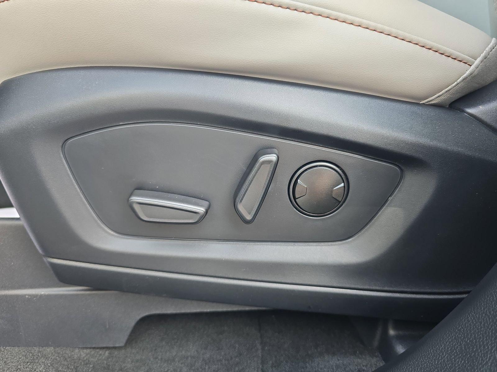 Ford Explorer Active Rwd 4D Sport Utility - Thumbnail 17