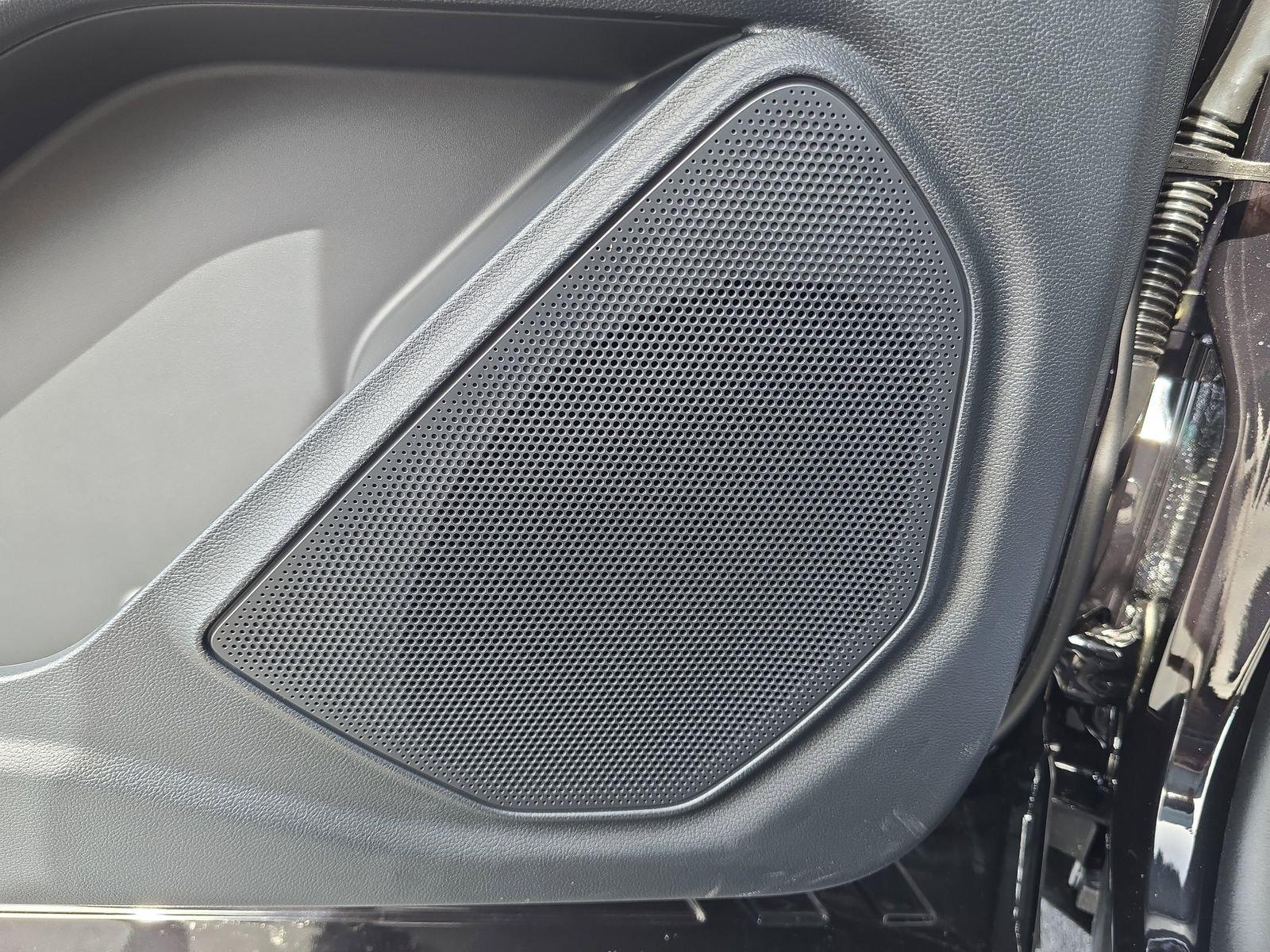 Ford Explorer Active Rwd 4D Sport Utility - Thumbnail 16