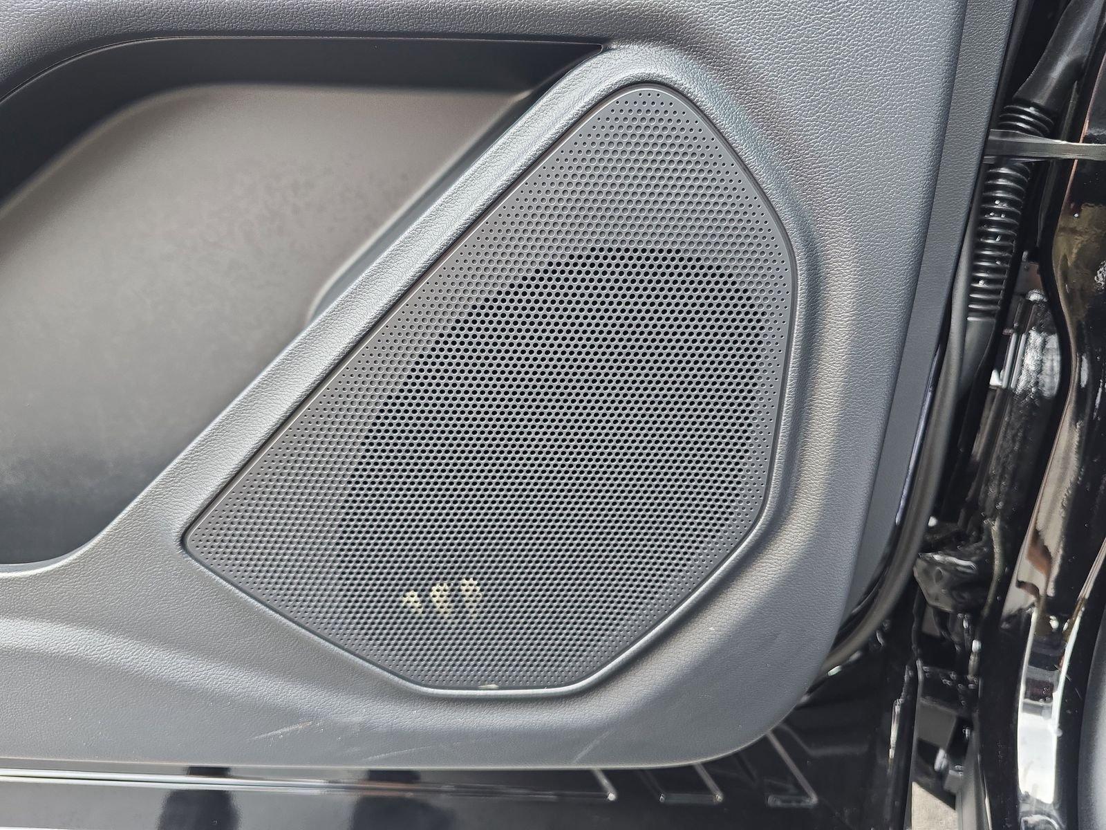 Ford Explorer Active Rwd 4D Sport Utility - Thumbnail 16