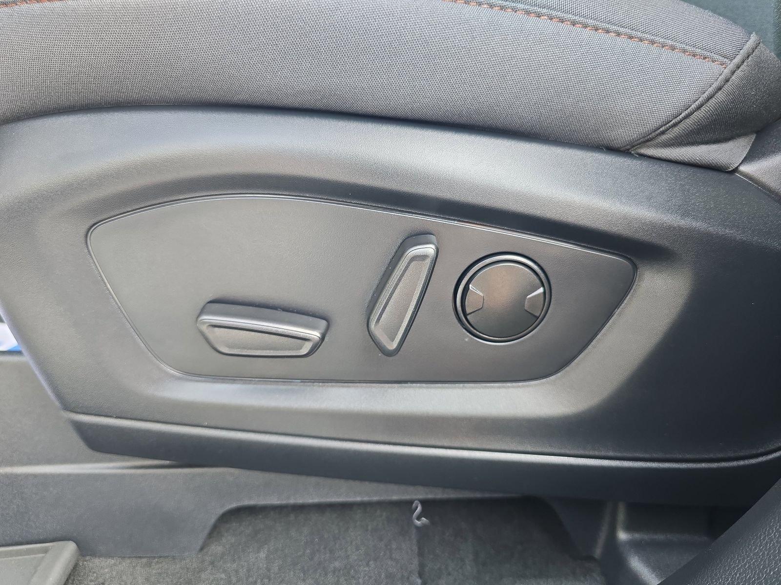 Ford Explorer Active Rwd 4D Sport Utility - Thumbnail 17