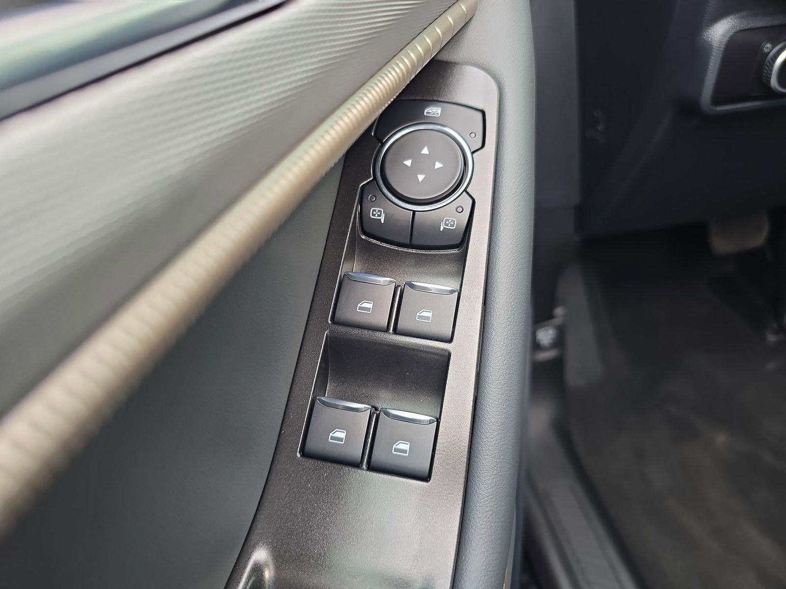 Ford Explorer Active Rwd 4D Sport Utility - Thumbnail 15