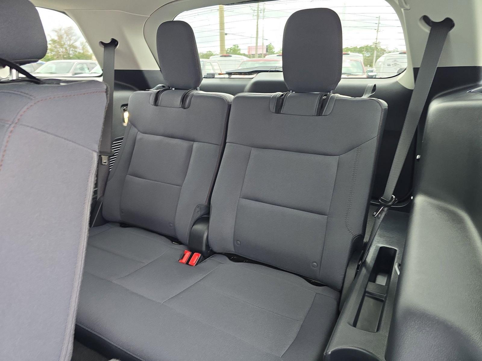 Ford Explorer Active Rwd 4D Sport Utility - Thumbnail 13