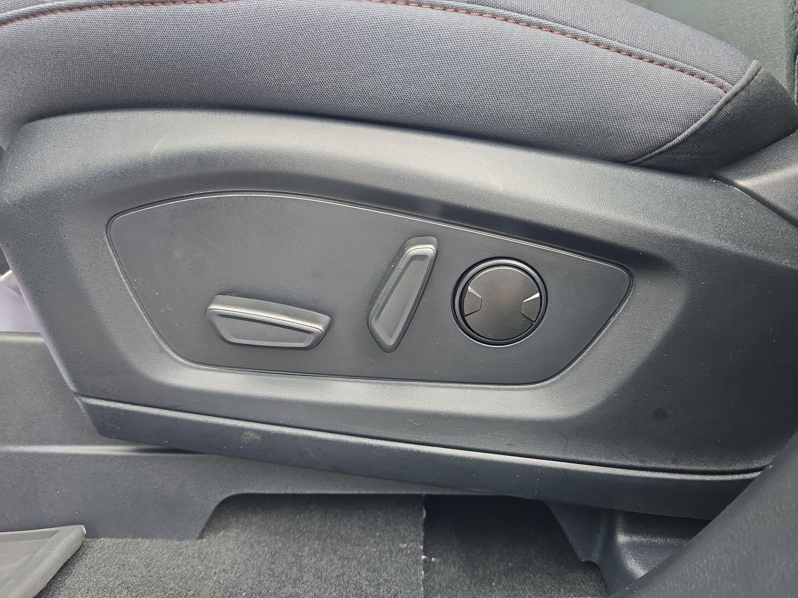 Ford Explorer Active Rwd 4D Sport Utility - Thumbnail 16