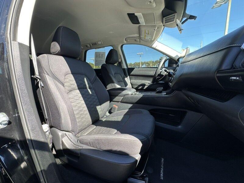 Nissan Pathfinder - Thumbnail 19