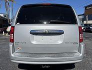 Chrysler Town & Country Touring - Thumbnail 2
