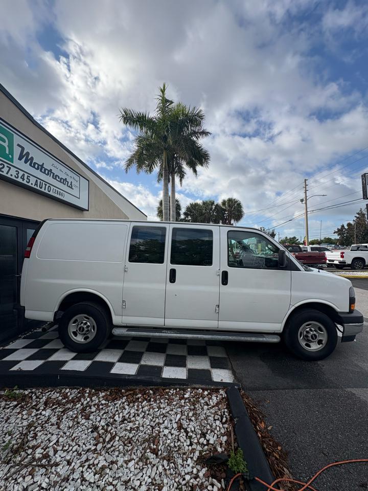 Gmc Savanag2500 Cargo - Thumbnail 4