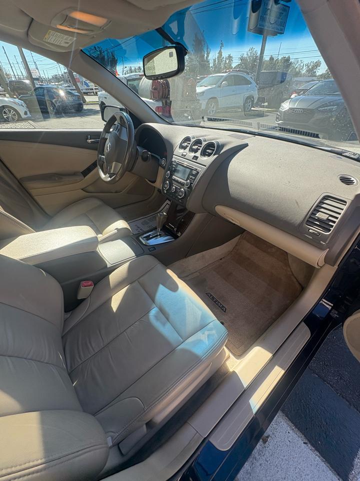 Nissan Altima3.5 Sr - Thumbnail 19