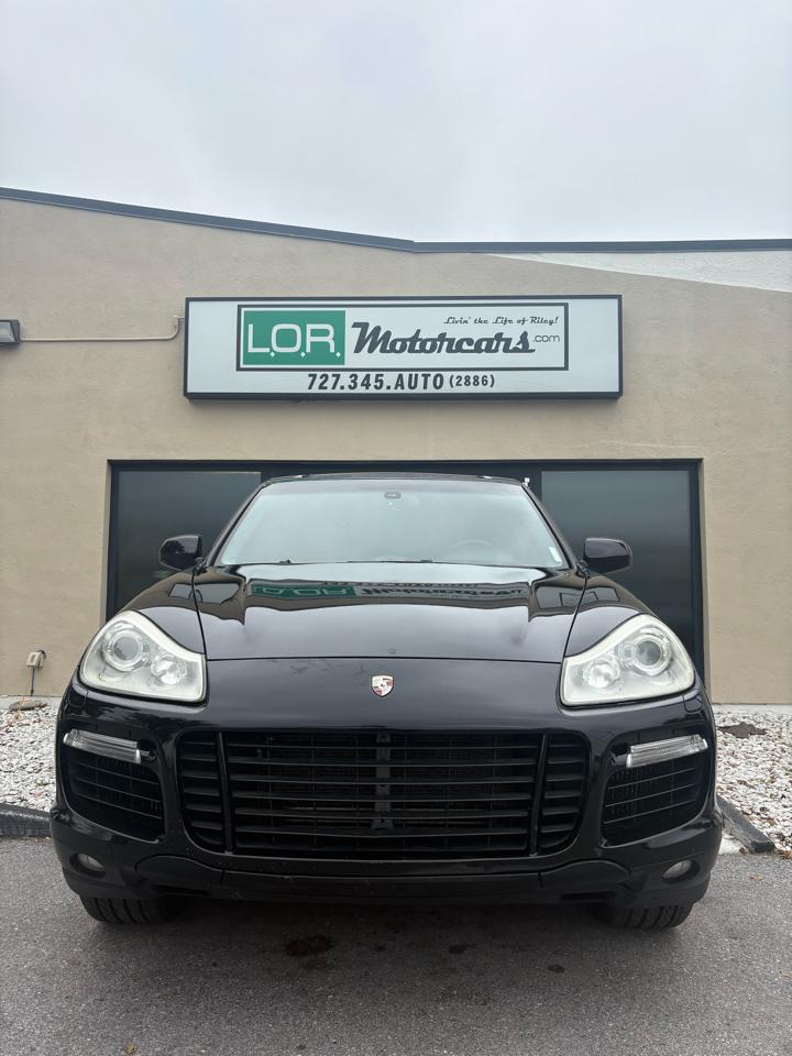 Porsche Cayenneturbo S - Thumbnail 2