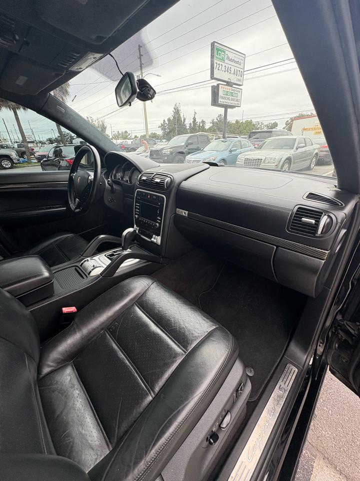 Porsche Cayenneturbo S - Thumbnail 19