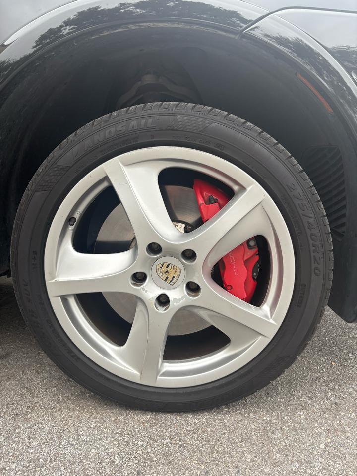 Porsche Cayenneturbo S - Thumbnail 10