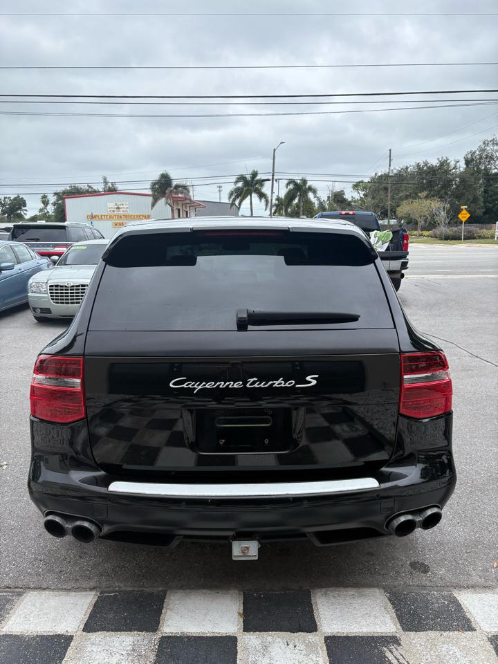 Porsche Cayenneturbo S - Thumbnail 7