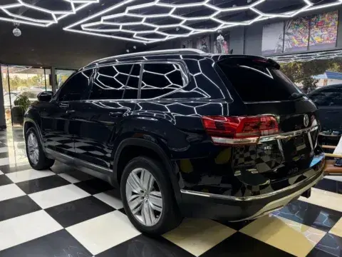 Volkswagen Atlas Sel Premium 4Motion Sport Utility 4D - Thumbnail 4