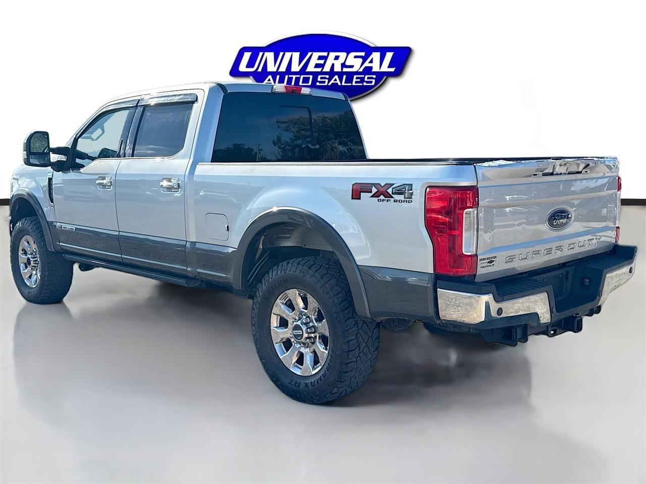 Ford Super Duty F-250 Srwlariat 4Wd Crew Cab 6.75' Box - Thumbnail 5