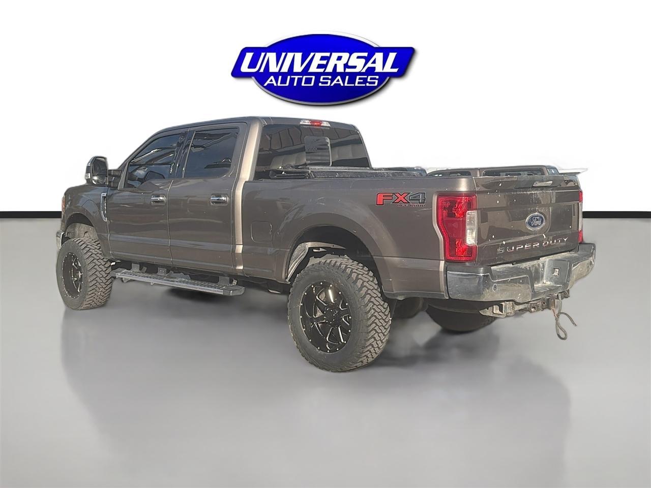 Ford Super Duty F-250 Srwxl 4Wd Crew Cab 6.75' Box - Thumbnail 5