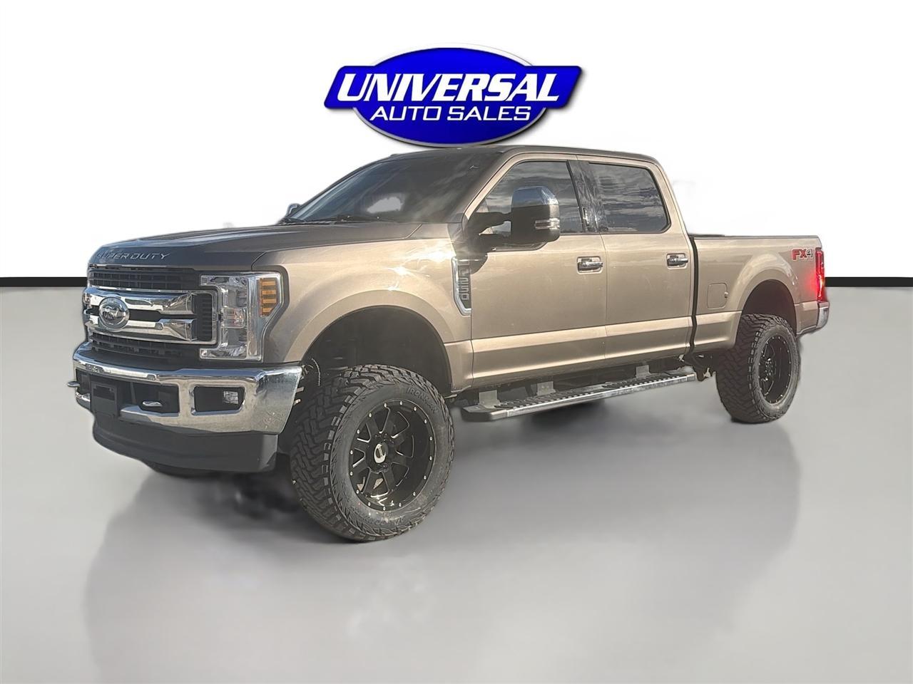 Ford Super Duty F-250 Srwxl 4Wd Crew Cab 6.75' Box - Thumbnail 4