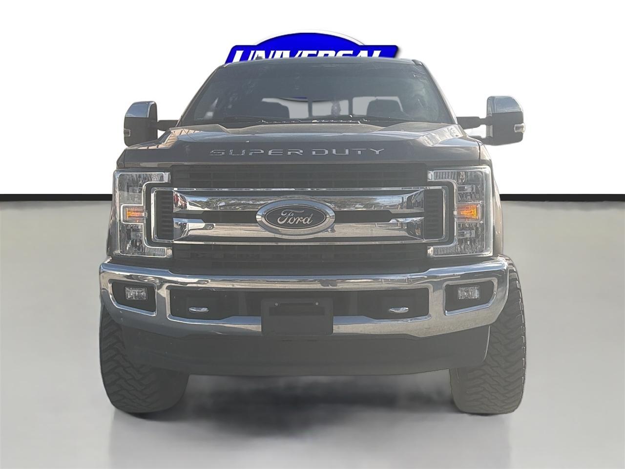 Ford Super Duty F-250 Srwxl 4Wd Crew Cab 6.75' Box - Thumbnail 3