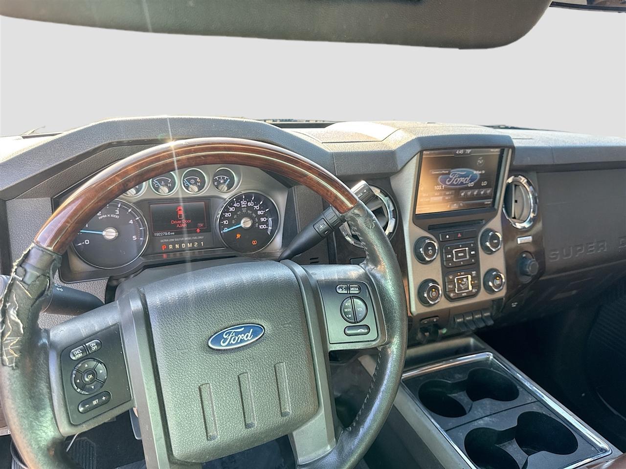 Ford Super Duty F-350 Srw4Wd Crew Cab 172" Platinum - Thumbnail 9