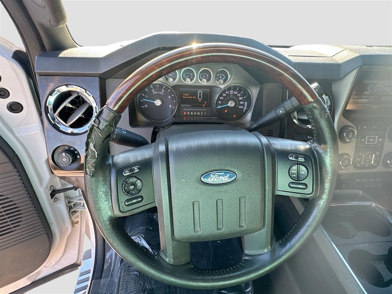 Ford Super Duty F-350 Srw4Wd Crew Cab 172" Platinum - Thumbnail 11