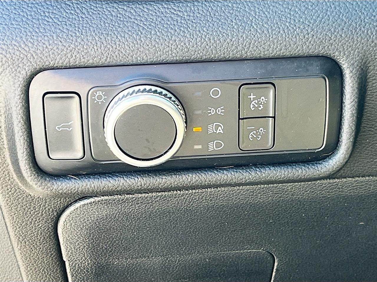 Ford Explorerxlt Rwd - Thumbnail 10