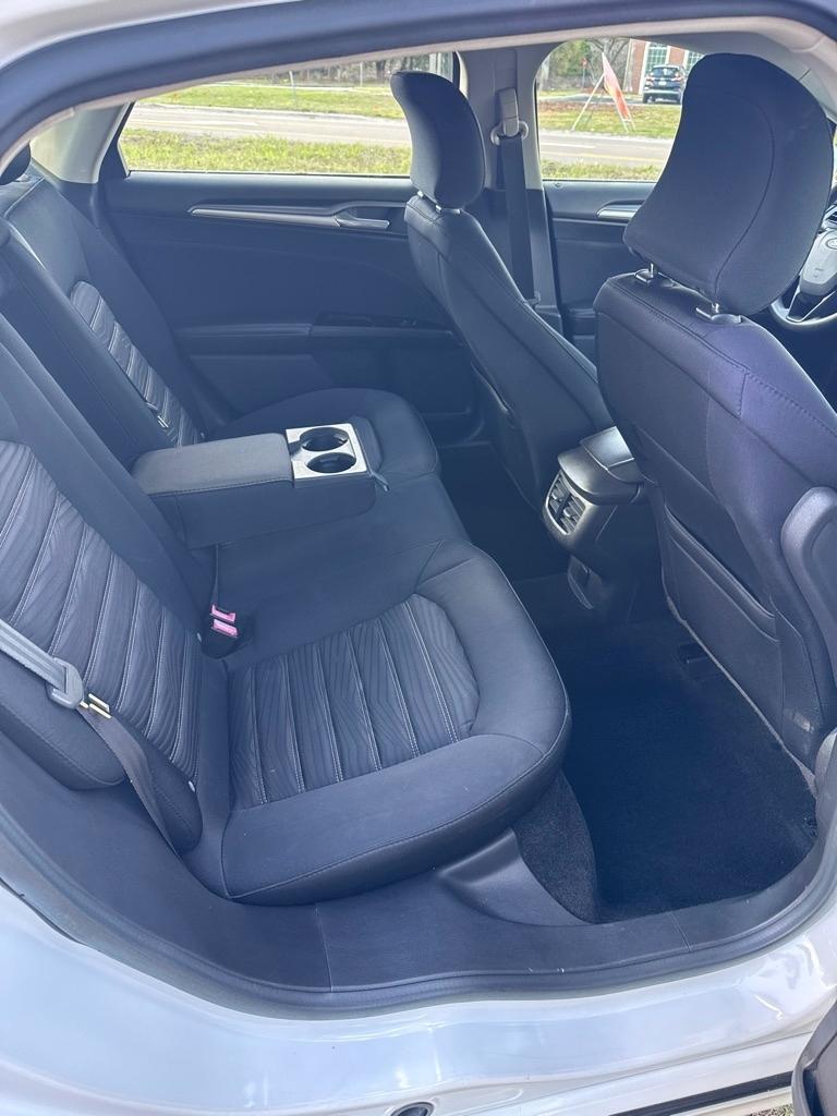 Ford Fusion4Dr Sdn Se Fwd - Thumbnail 14