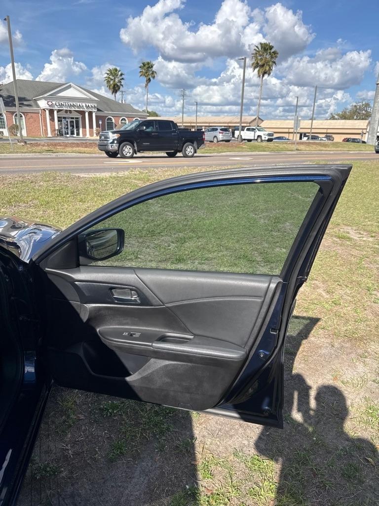 Honda Accord Sdn4Dr I4 Cvt Sport - Thumbnail 16