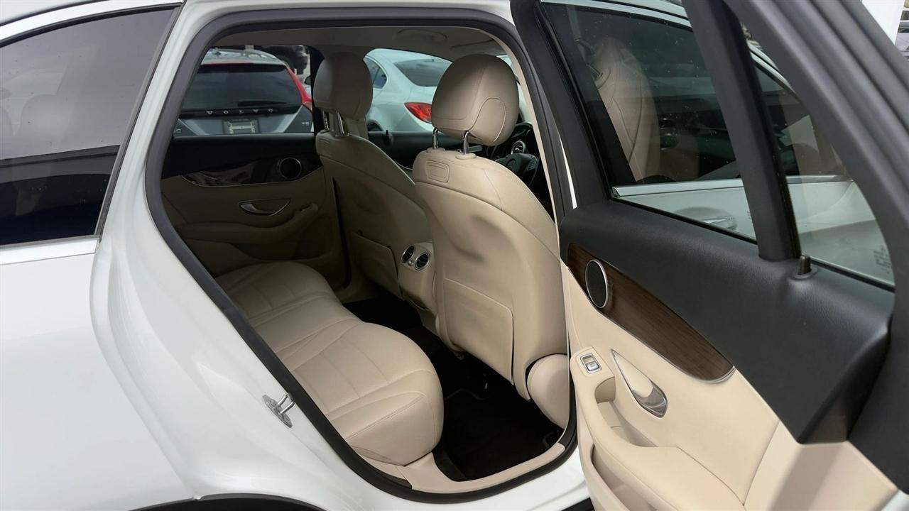 Mercedes-Benz Glc-Class Glc300 - Thumbnail 14