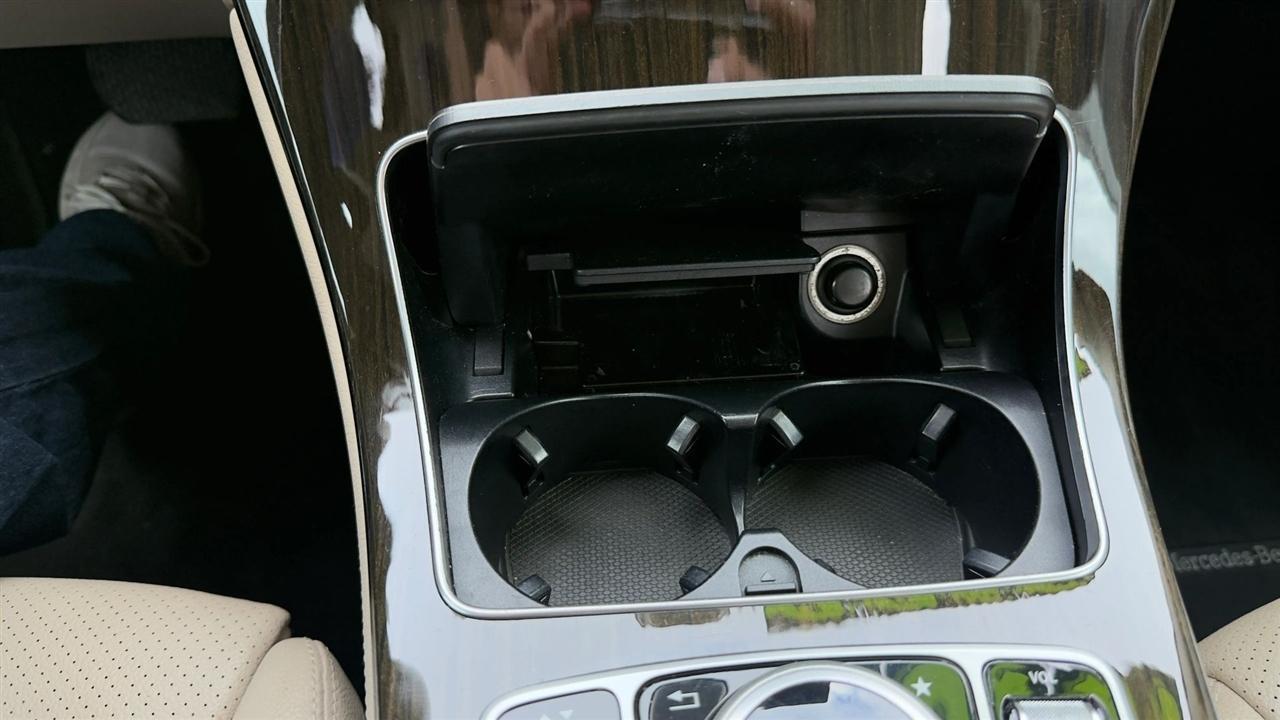 Mercedes-Benz Glc-Class Glc300 - Thumbnail 17