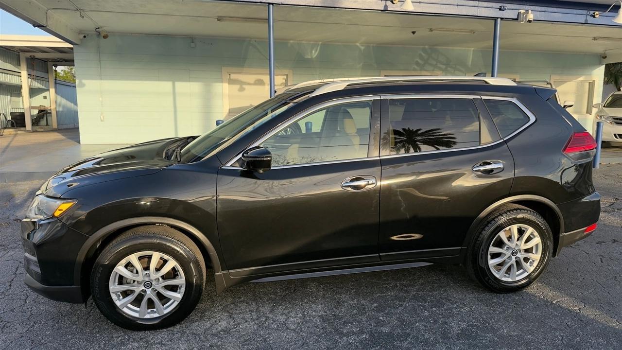 Nissan Rogue Sv 2Wd - Thumbnail 2