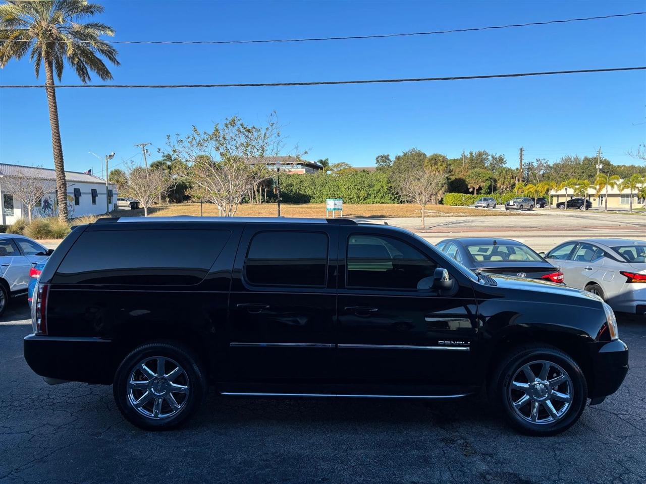 Gmc Yukon Denali Xl 2Wd - Thumbnail 7