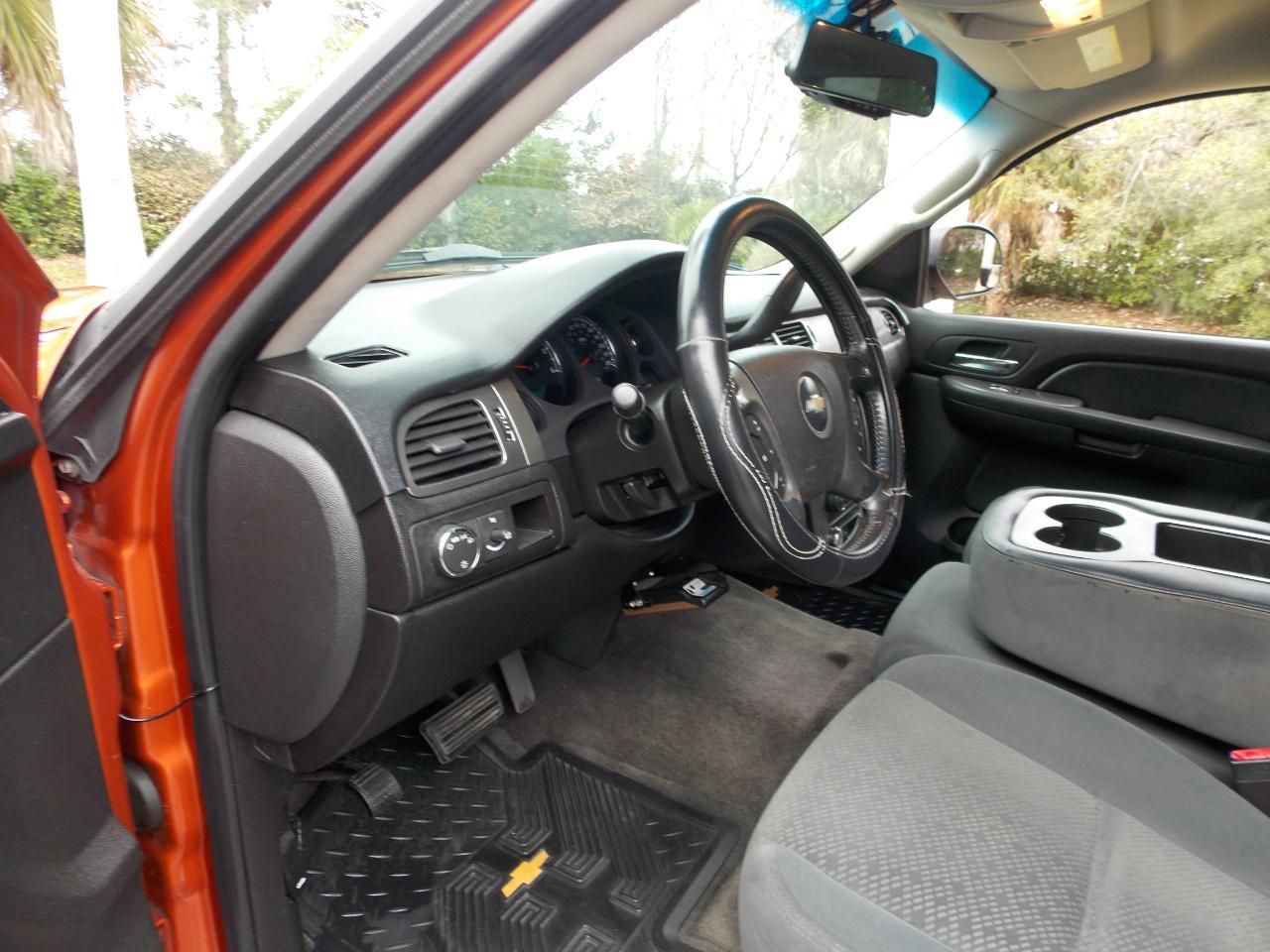 Chevrolet Avalanche2Wd Crew Cab - Thumbnail 5