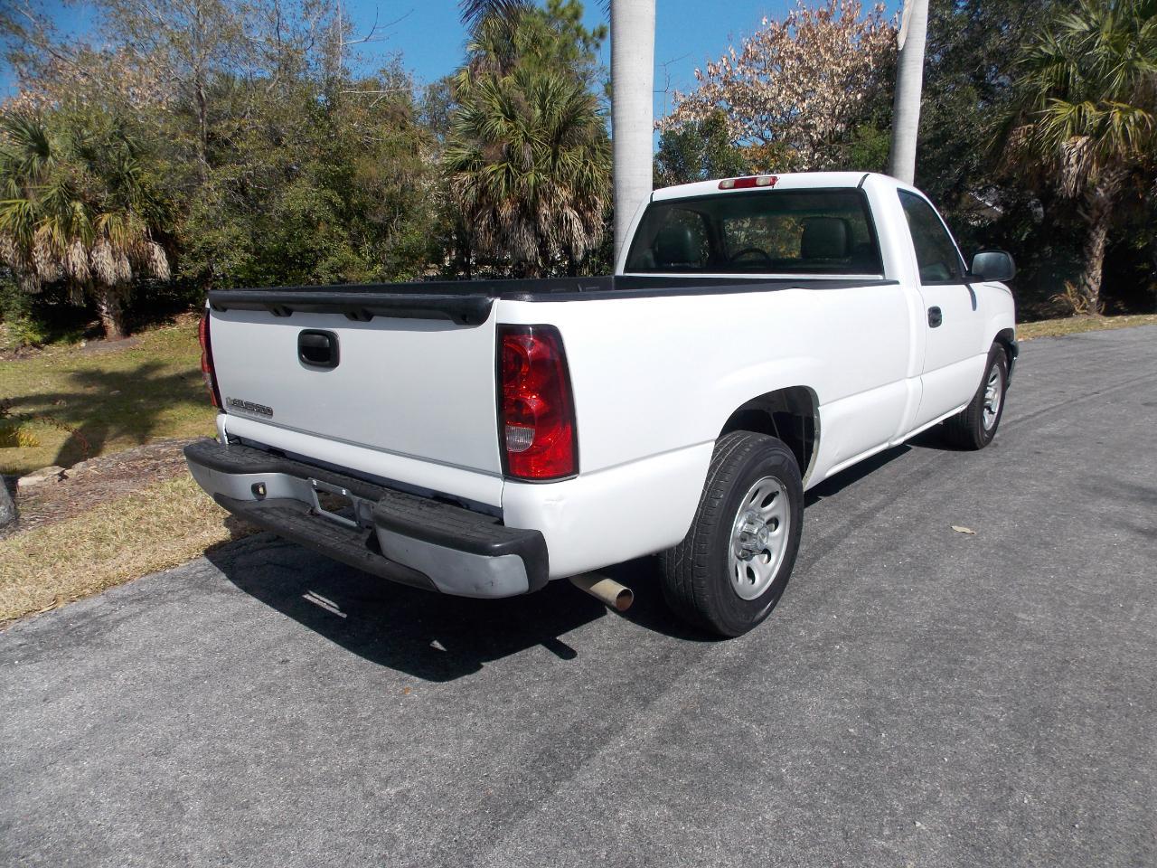 Chevrolet Silverado 1500Reg Cab 133.0" Wb Work Truck - Thumbnail 6