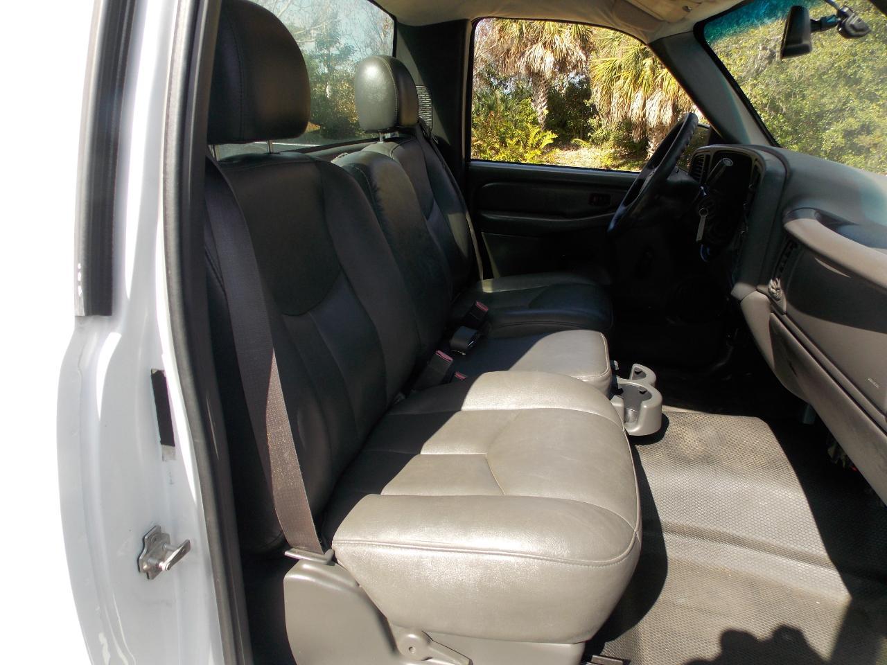 Chevrolet Silverado 1500Reg Cab 133.0" Wb Work Truck - Thumbnail 7