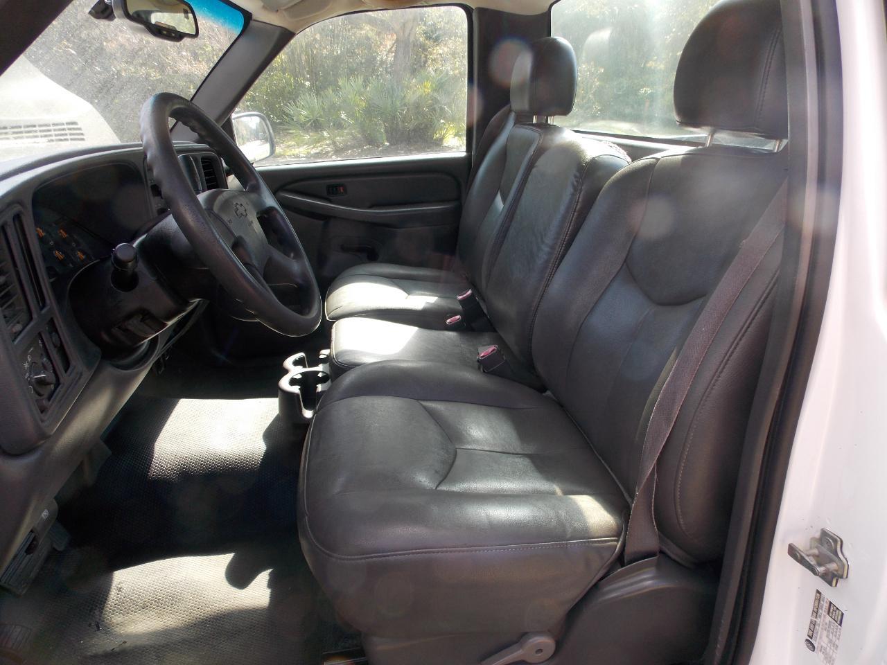 Chevrolet Silverado 1500Reg Cab 133.0" Wb Work Truck - Thumbnail 3