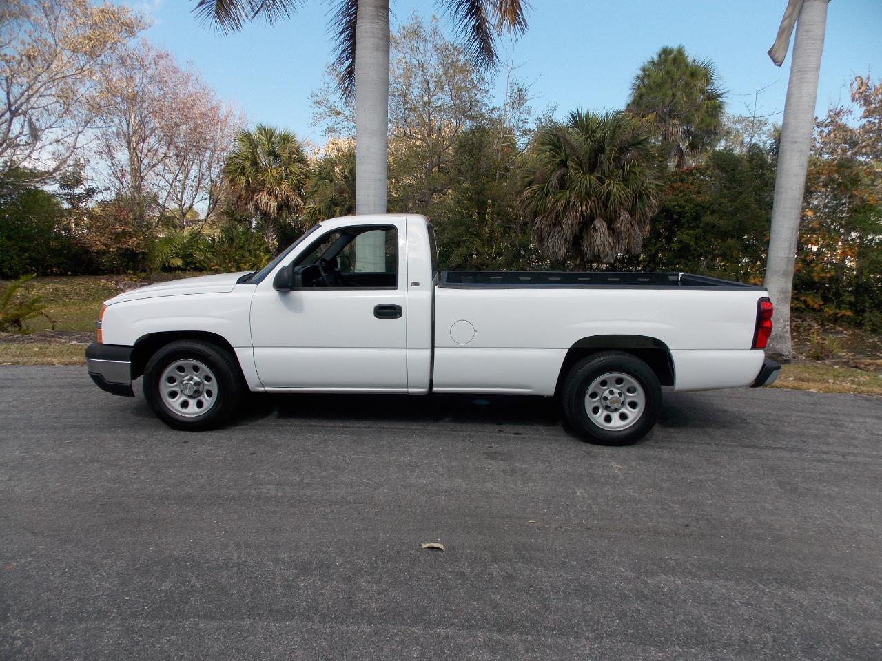 Chevrolet Silverado 1500Reg Cab 133.0" Wb Work Truck - Thumbnail 12