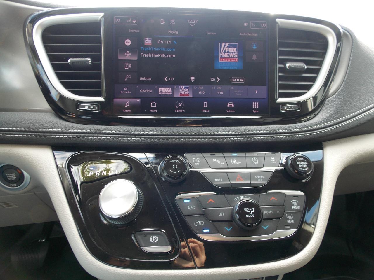 Chrysler Pacificatouring L Fwd - Thumbnail 12