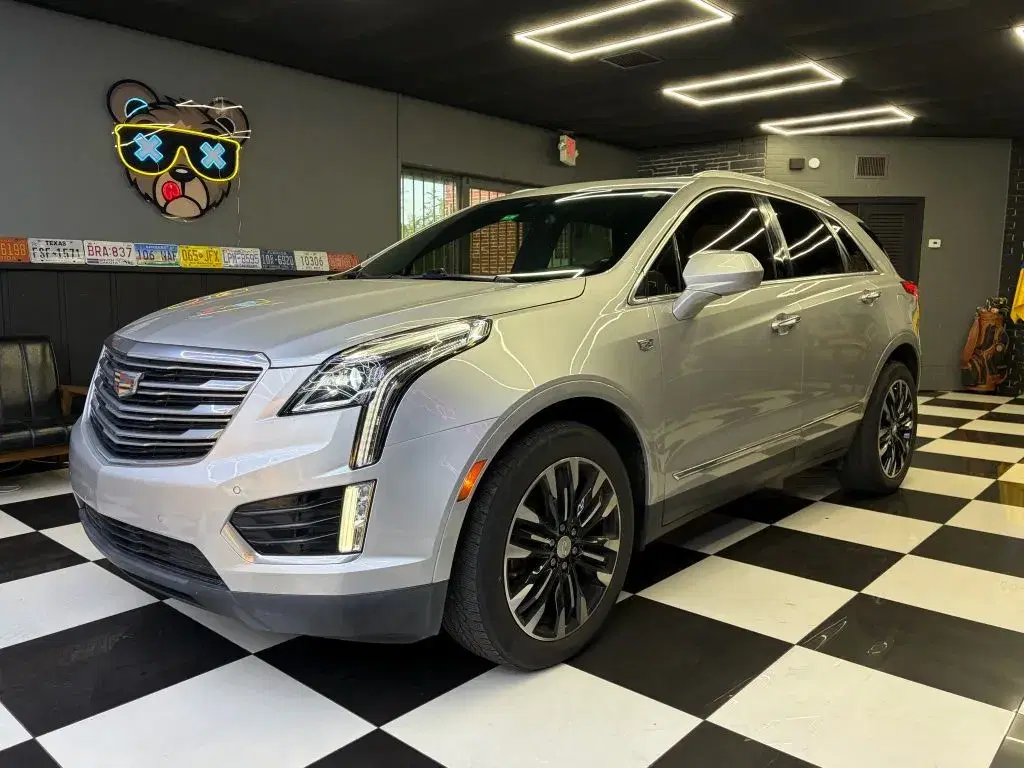 Cadillac Xt5 Premium Luxury Sport Utility 4D - View 1