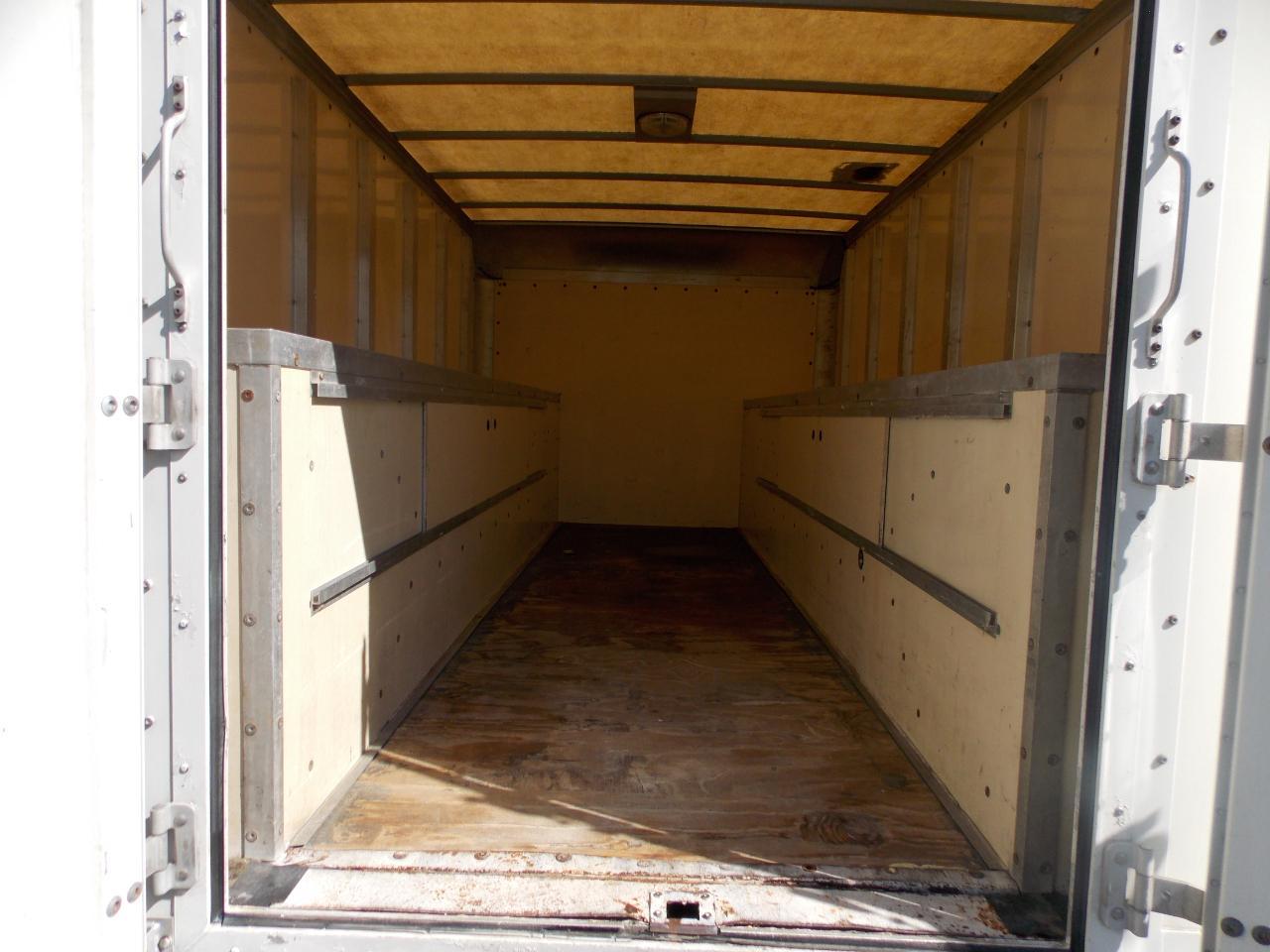 Ford Low Cab Forwardreg Cab 16,000Lb Gvwr - Thumbnail 16