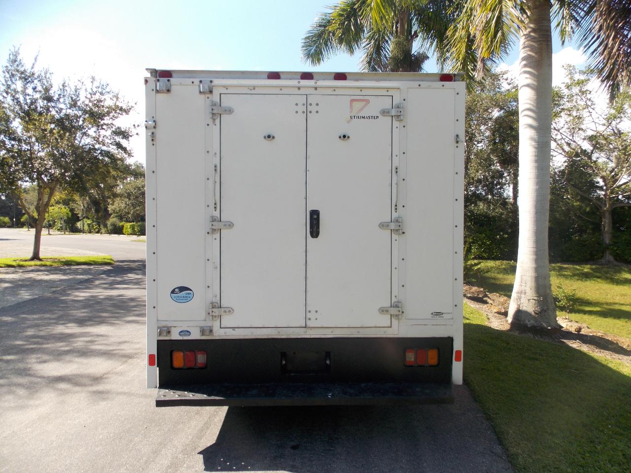 Ford Low Cab Forwardreg Cab 16,000Lb Gvwr - Thumbnail 13