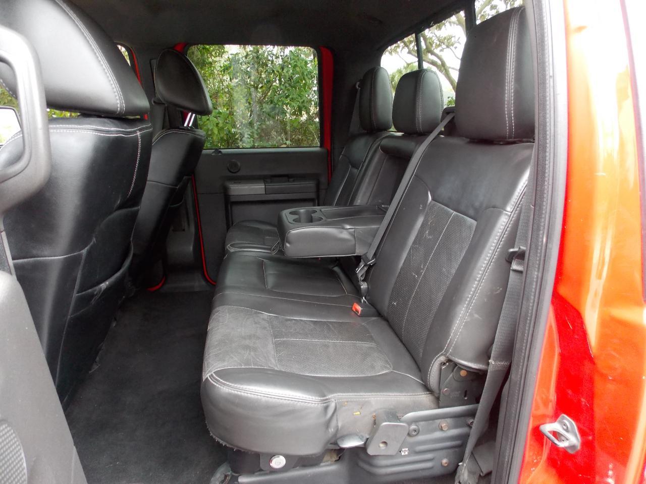 Ford Super Duty F-350 Drw4Wd Crew Cab 172" Lariat - Thumbnail 16