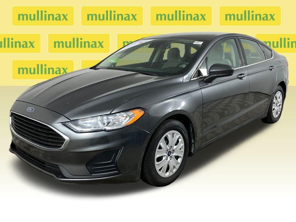 Ford Fusion S - Thumbnail 15