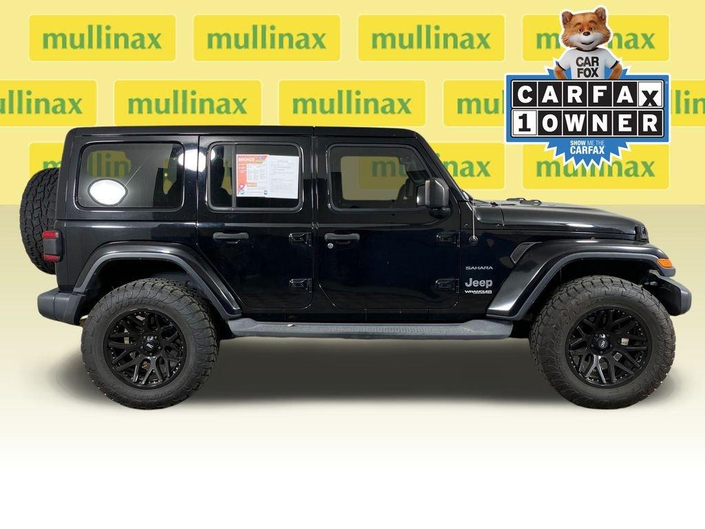 Jeep Wrangler Unlimited Sahara - Thumbnail 3