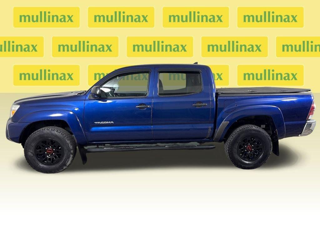 Toyota Tacoma Prerunner - Thumbnail 13