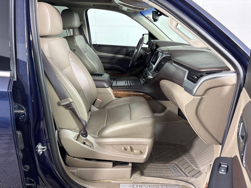 Chevrolet Suburban Premier - Thumbnail 8