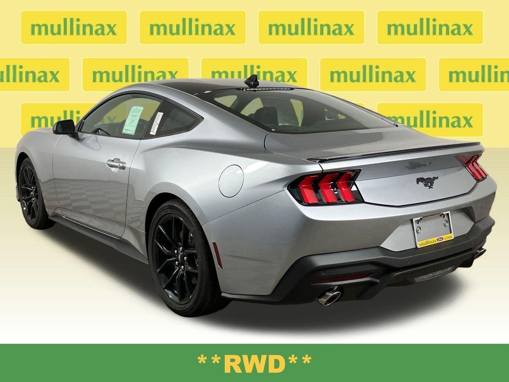 Ford Mustang Ecoboost - Thumbnail 10