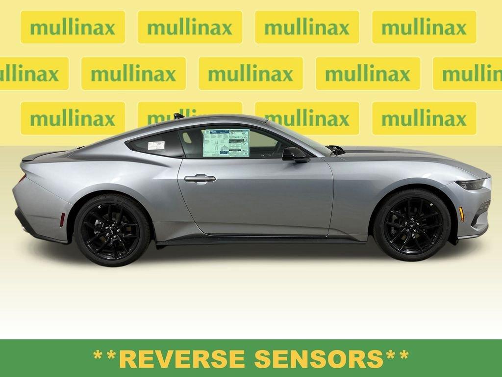 Ford Mustang Ecoboost - Thumbnail 3