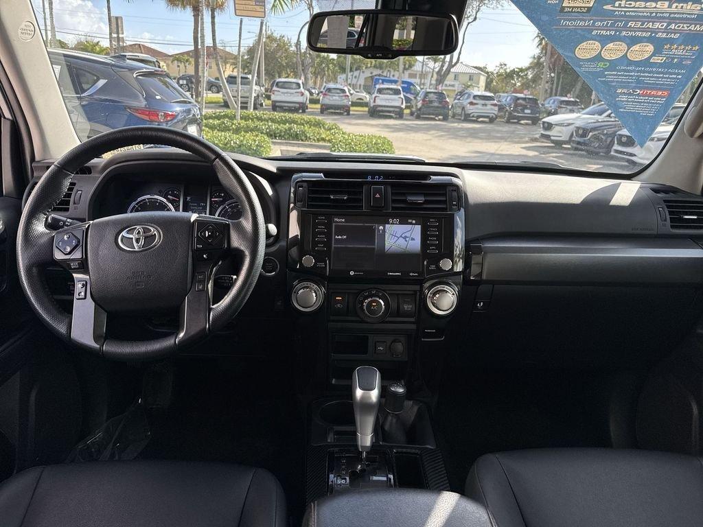 Toyota 4Runner Trd Off-Road Premium 4Wd 4D Sport Utility - Thumbnail 16
