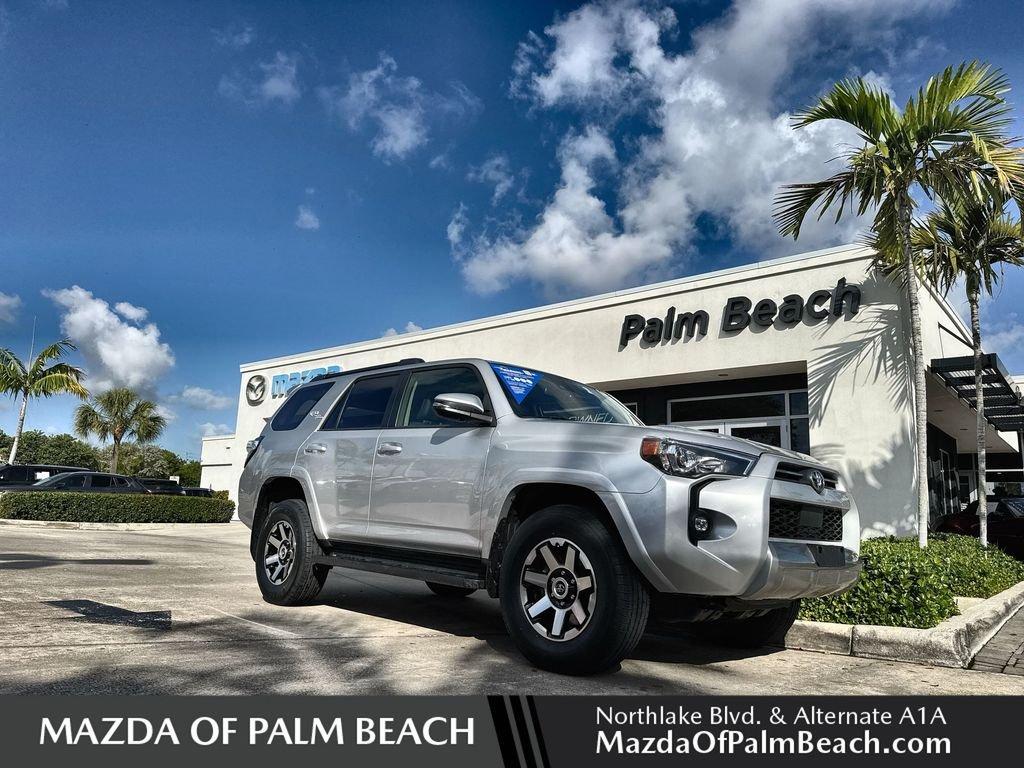 Toyota 4Runner Trd Off-Road Premium 4Wd 4D Sport Utility - Thumbnail 2